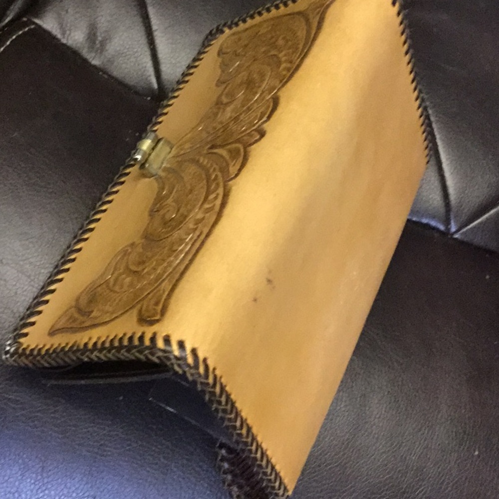 Tooled leather wallet cowgirl rodeo queen farmer’s market boho chic Coachella - Picture 7 of 7